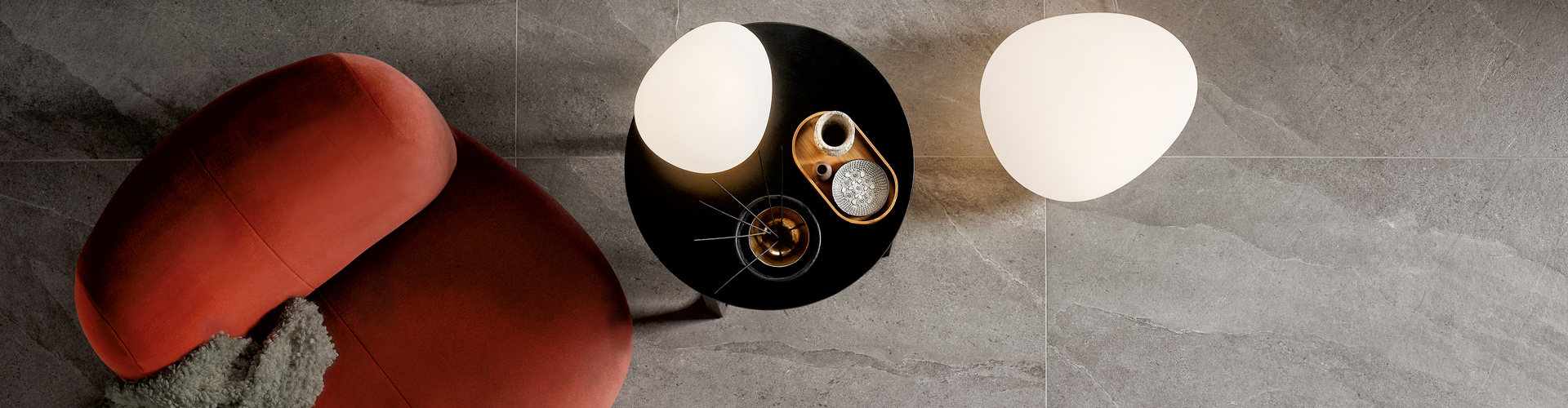 Bodenfliesen in grau